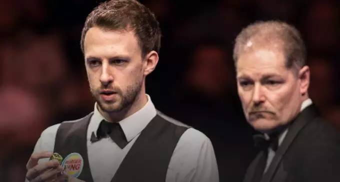 相较之下 相较之下