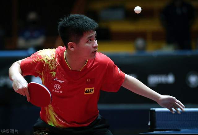 现出更强的 现出更强的