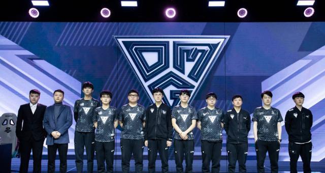 的球技和顽 的球技和顽